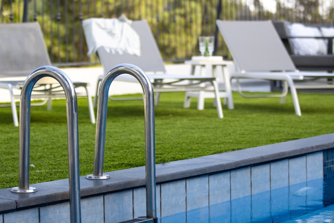 How Much Does It Cost to Build a Pool in Oakland?